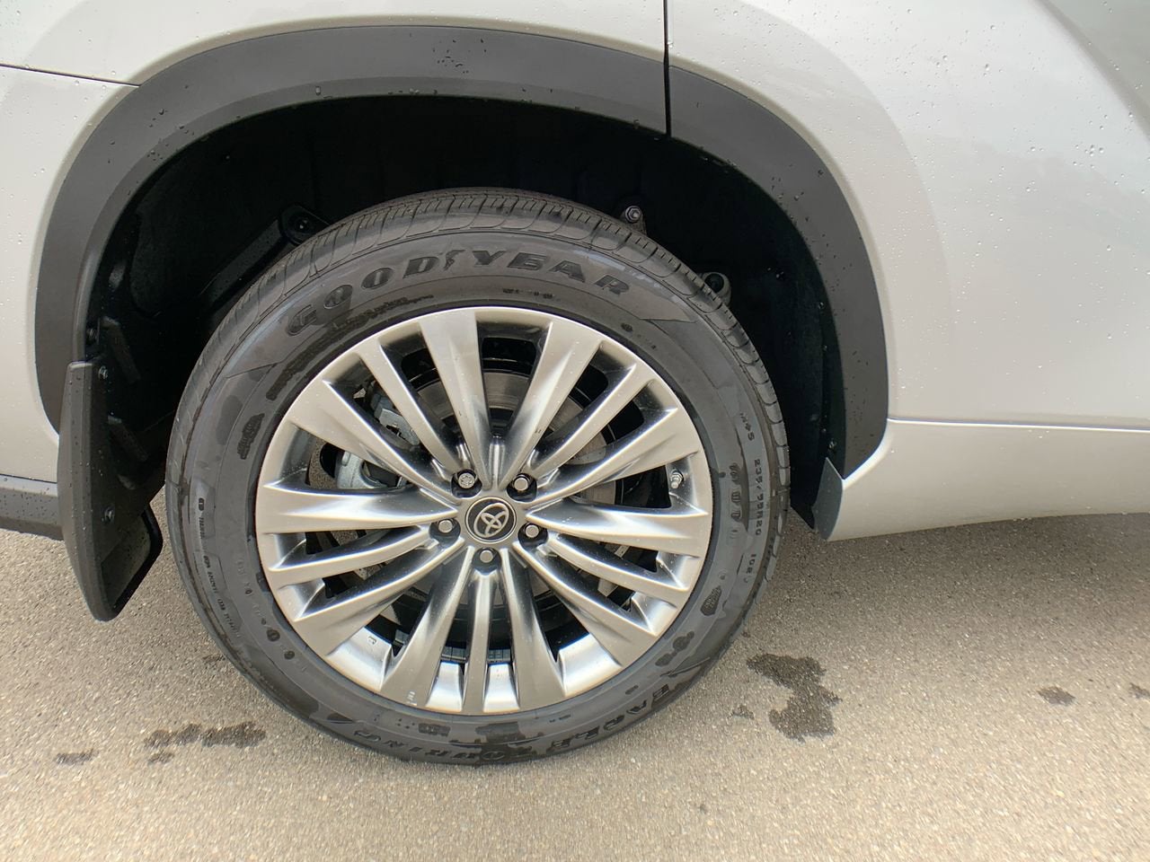2023 Toyota Highlander Platinum