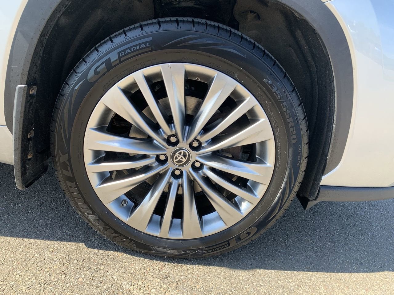 2023 Toyota Highlander Platinum