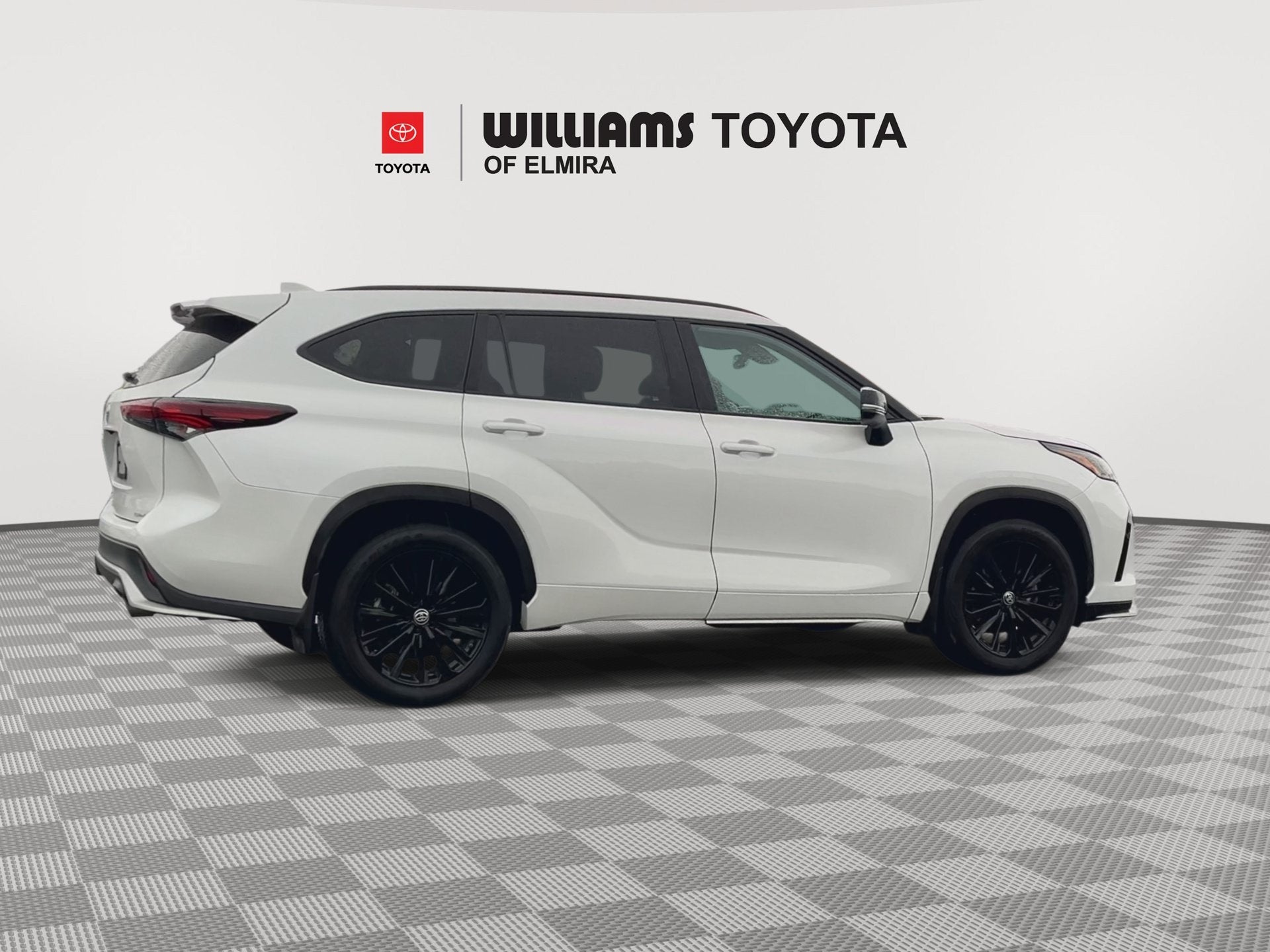 2025 Toyota Highlander XSE