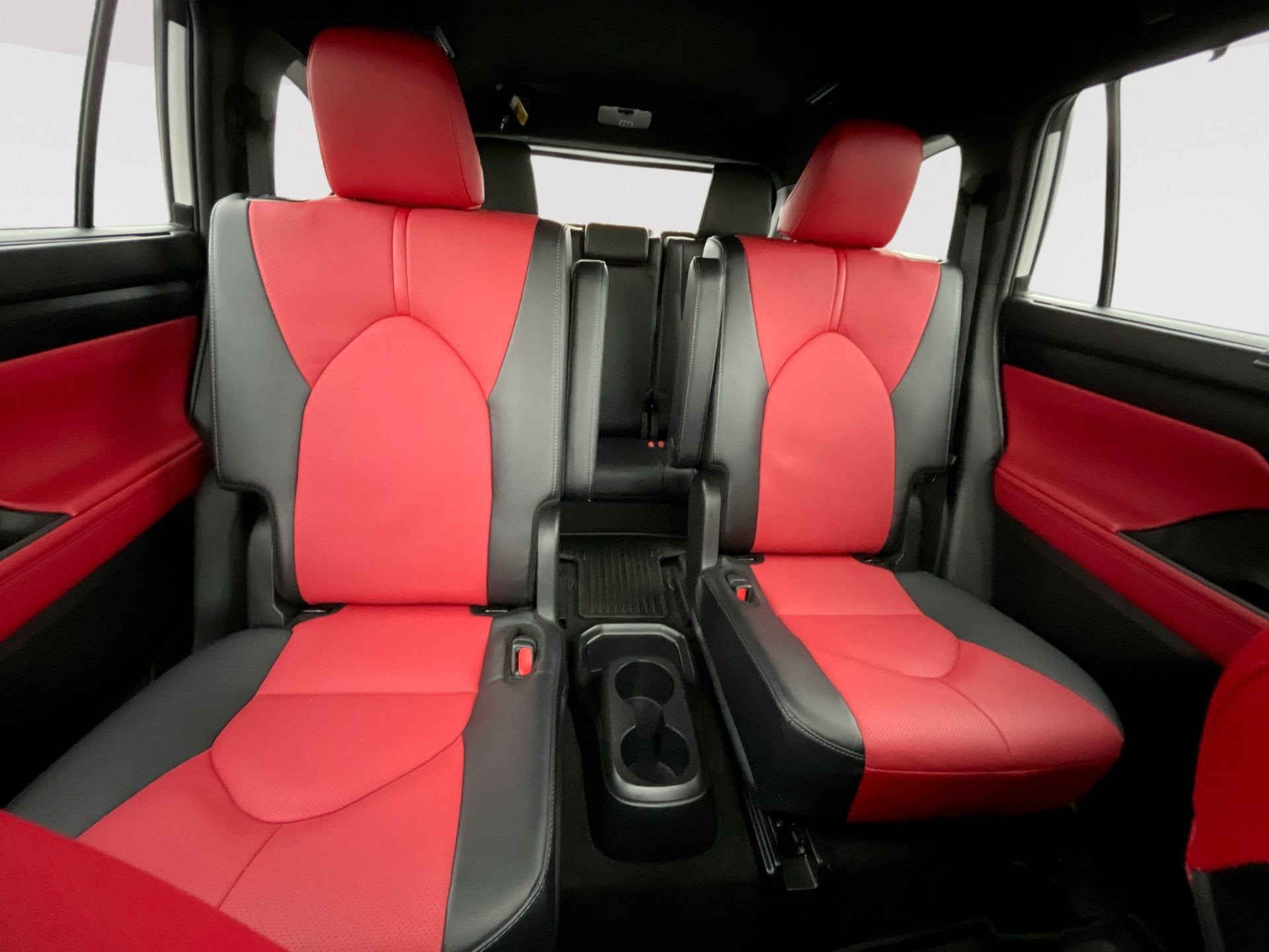 2025 Toyota Highlander XSE