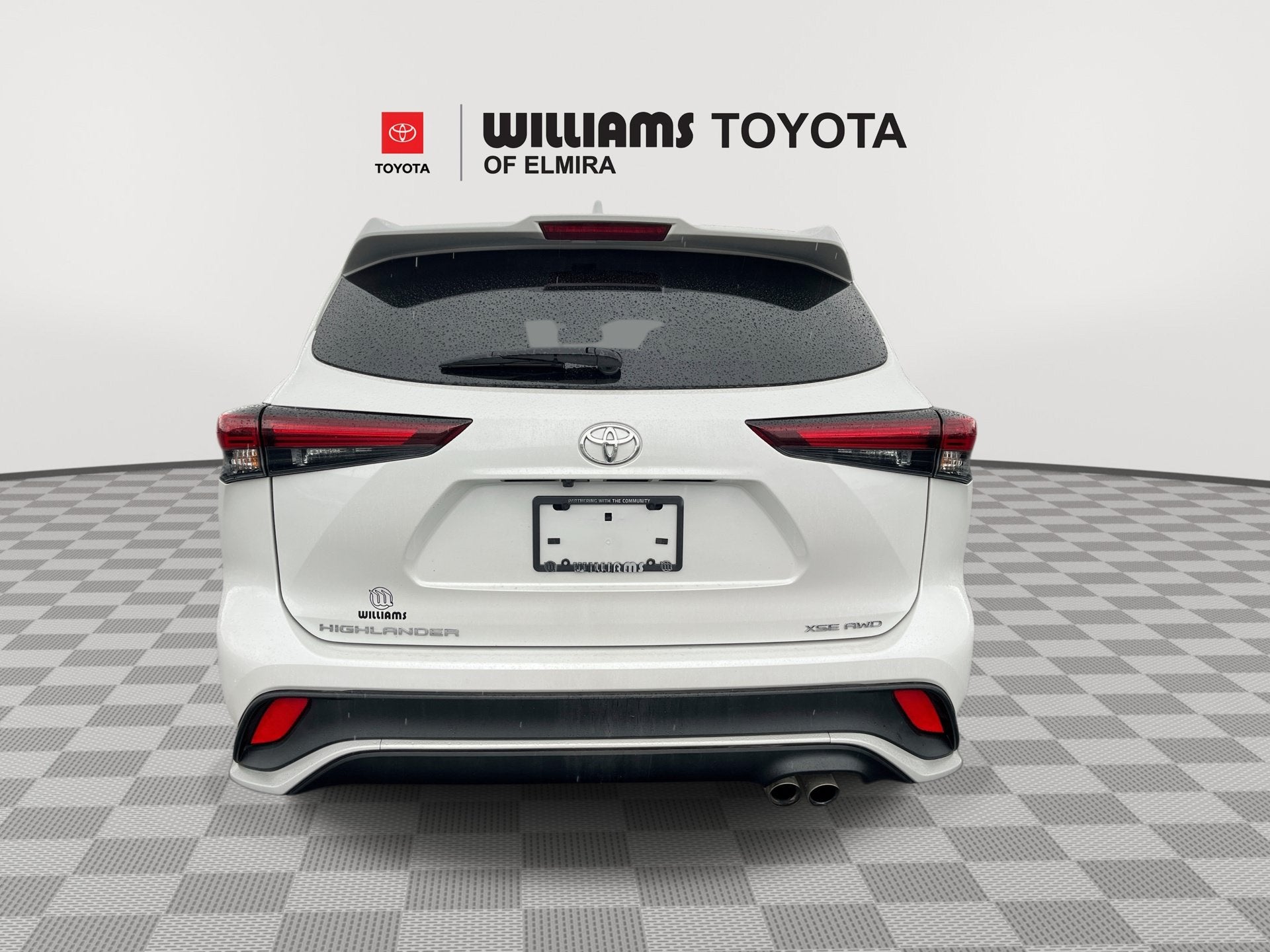 2025 Toyota Highlander XSE