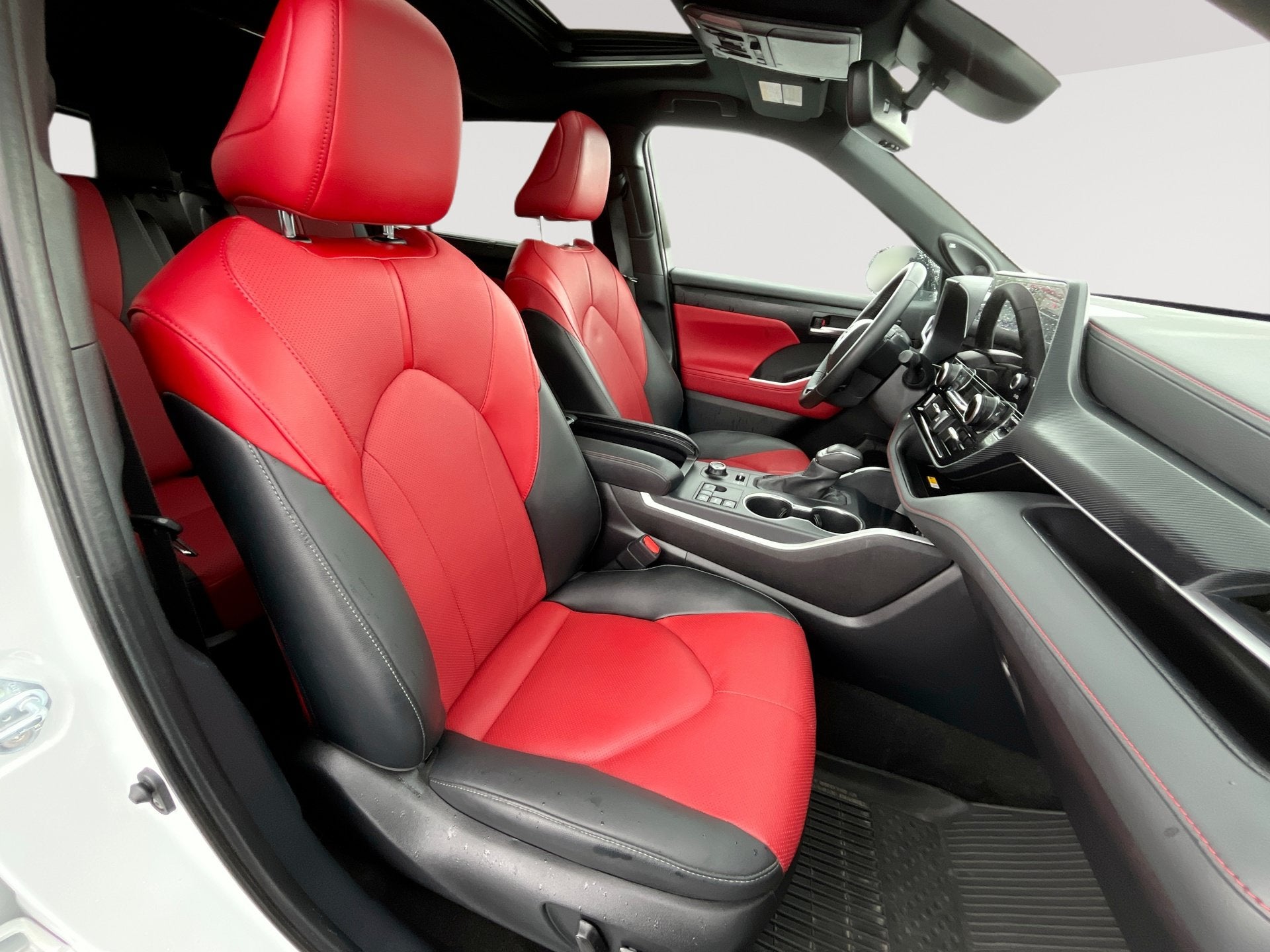 2025 Toyota Highlander XSE