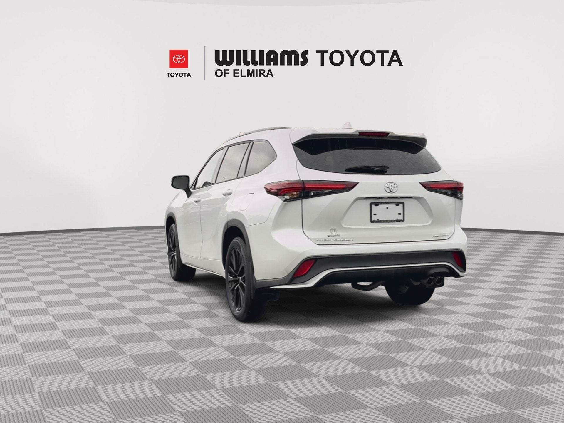 2025 Toyota Highlander XSE