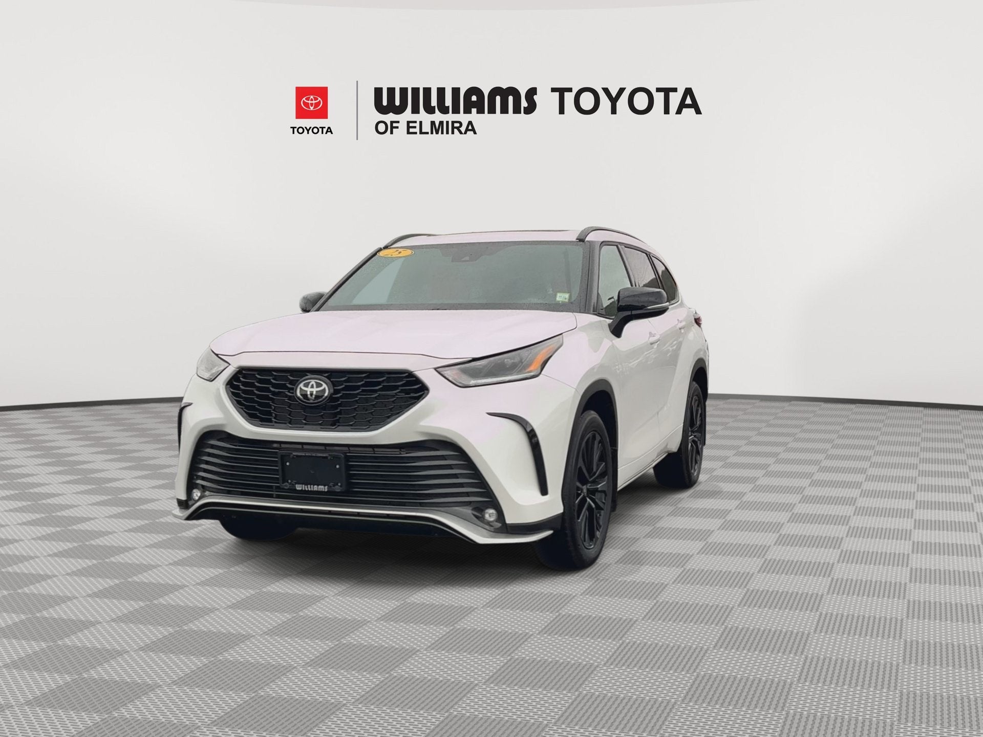 2025 Toyota Highlander XSE