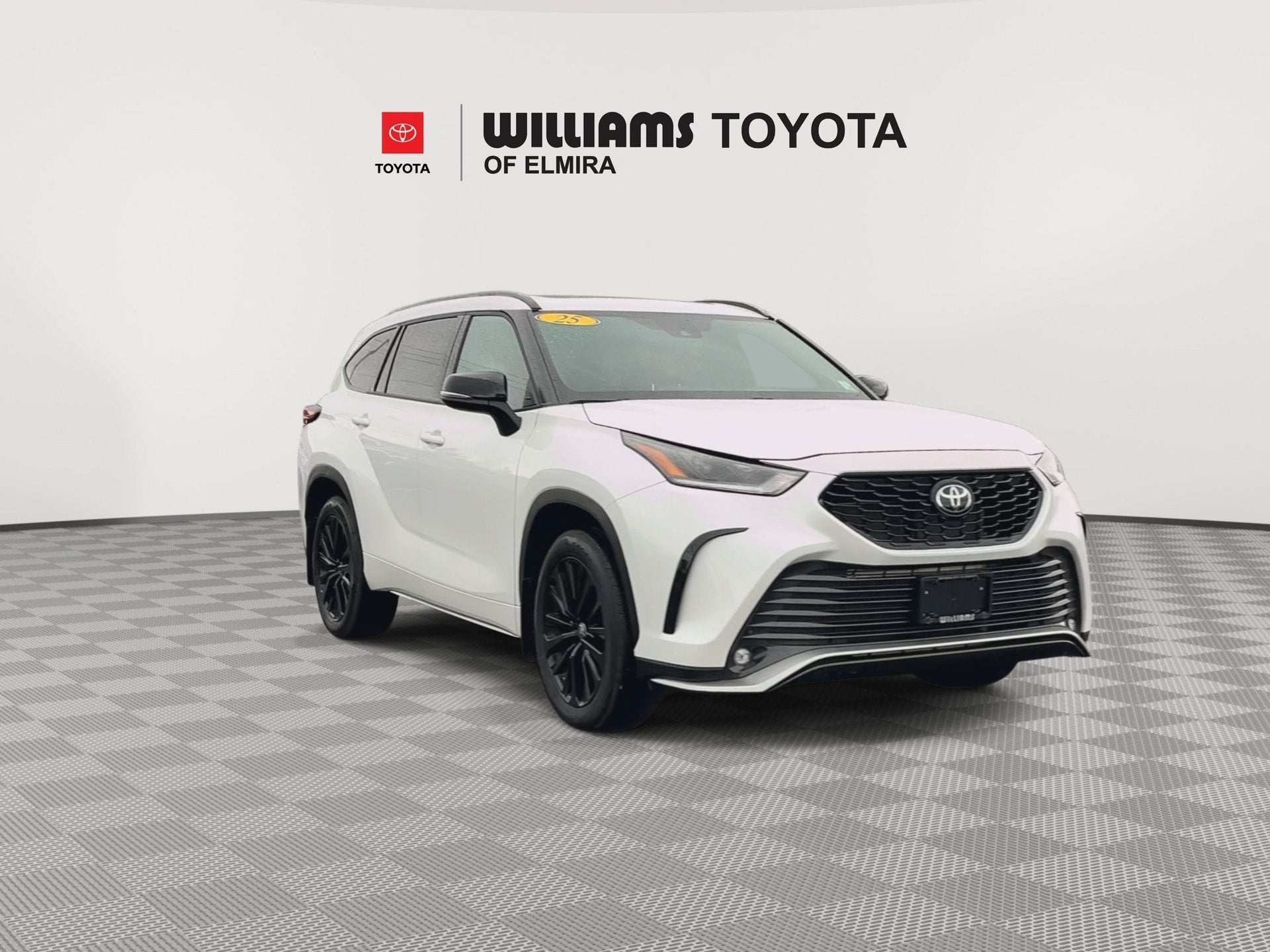 2025 Toyota Highlander XSE