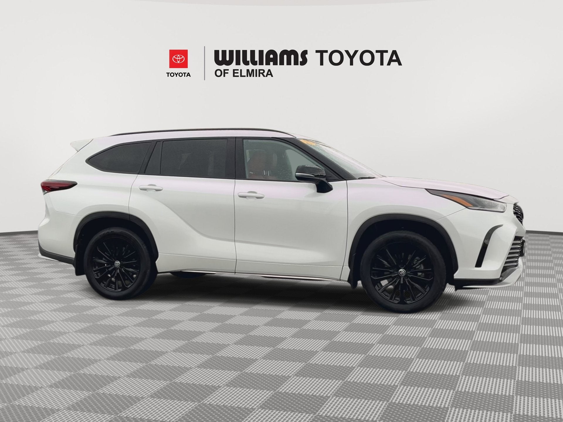2025 Toyota Highlander XSE