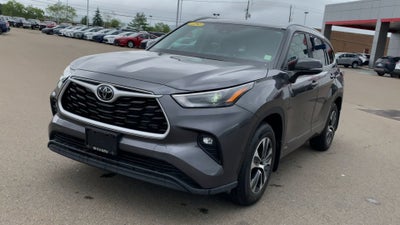2025 Toyota Highlander XLE