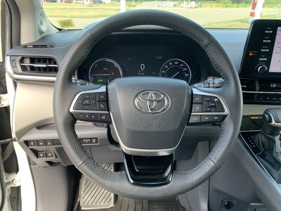 2023 Toyota Sienna Limited
