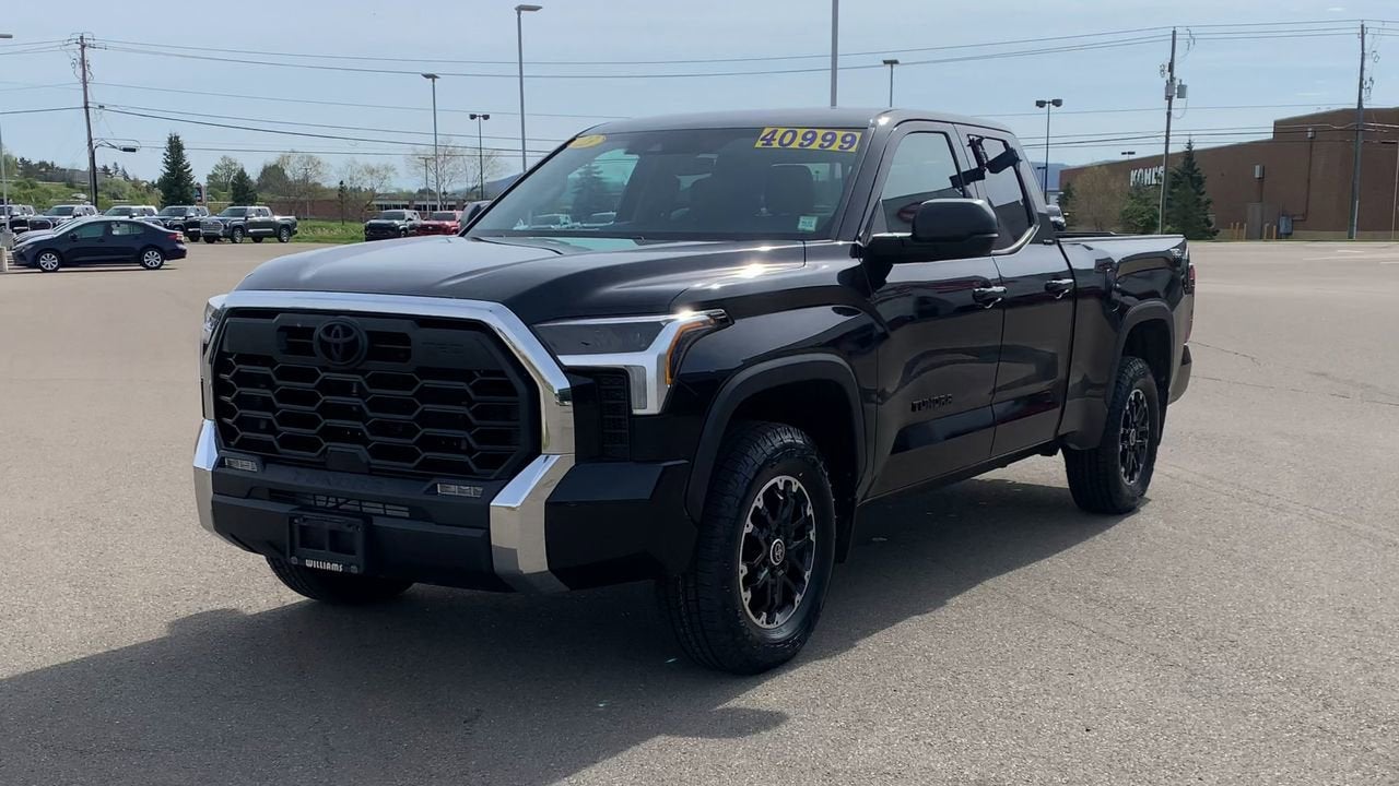 2023 Toyota Tundra 4WD SR5