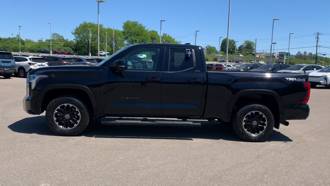 2022 Toyota Tundra 4WD SR5