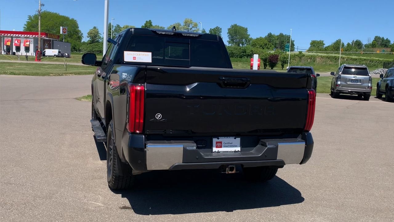 2022 Toyota Tundra 4WD SR5