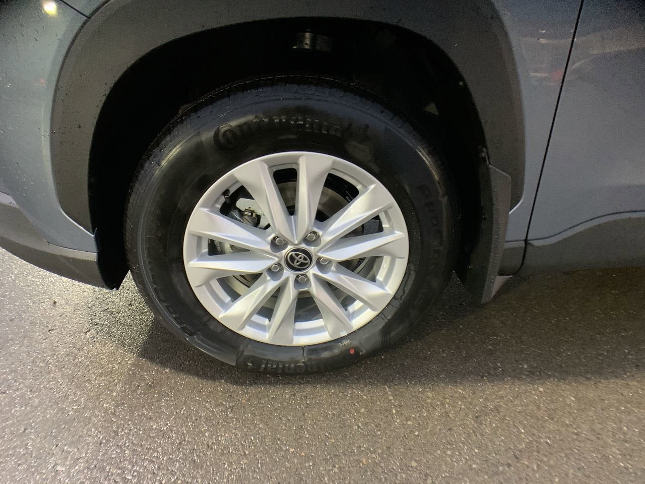 2024 Toyota Corolla Cross LE