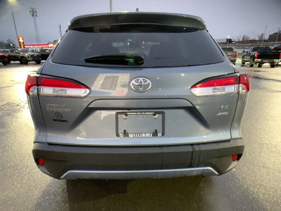 2024 Toyota Corolla Cross LE
