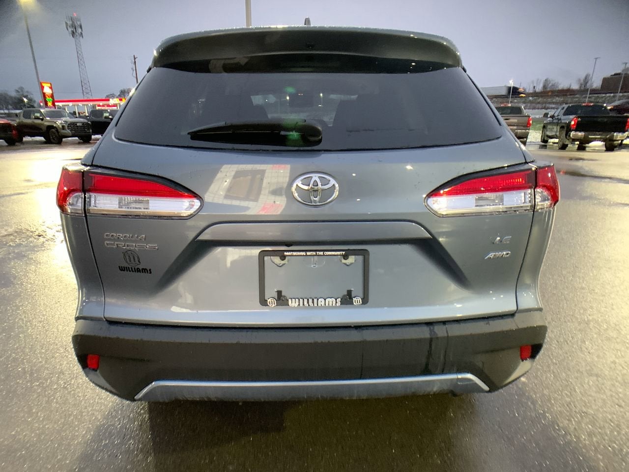2024 Toyota Corolla Cross LE