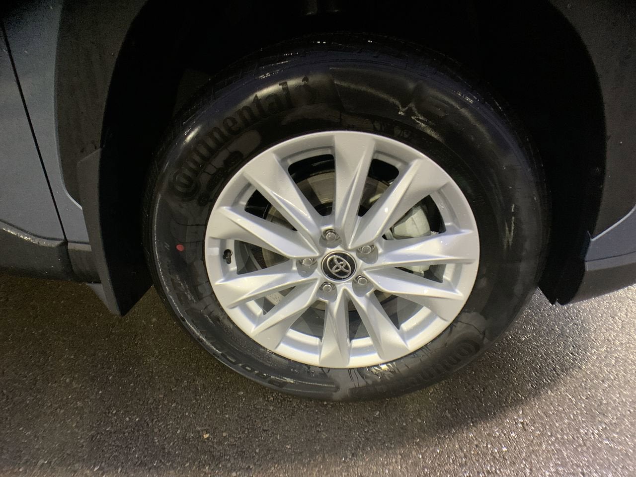 2024 Toyota Corolla Cross LE
