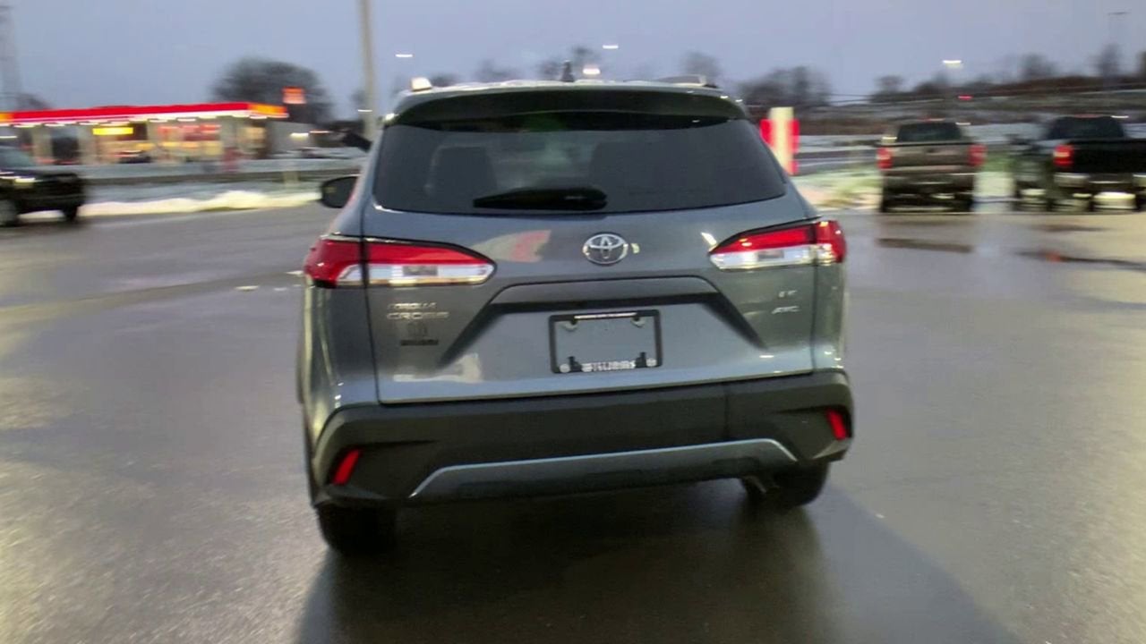 2024 Toyota Corolla Cross LE