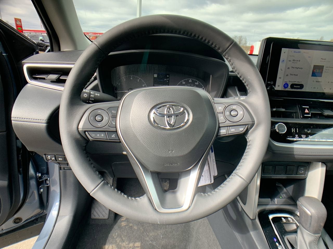 2024 Toyota Corolla Cross LE
