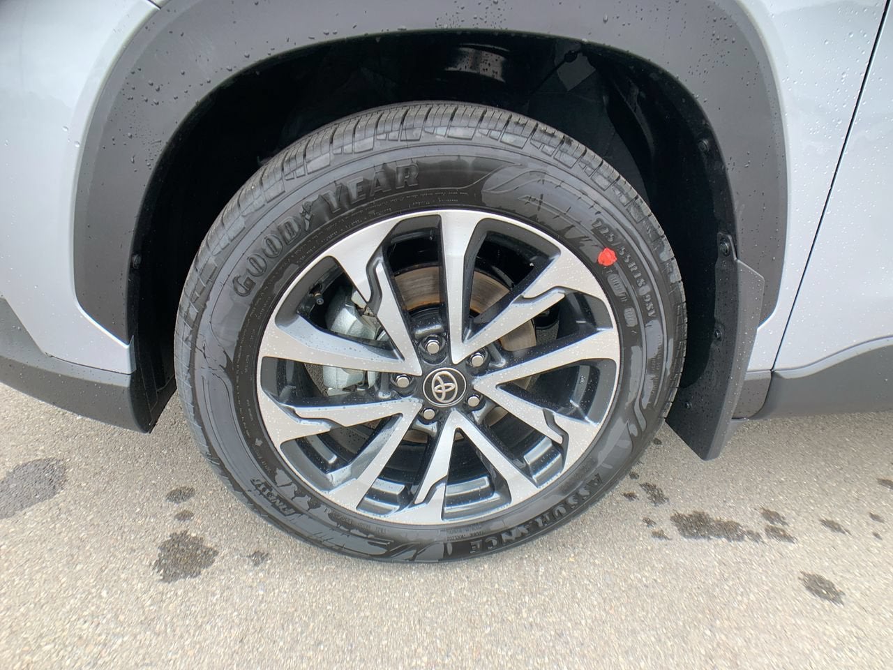2024 Toyota Corolla Cross XLE