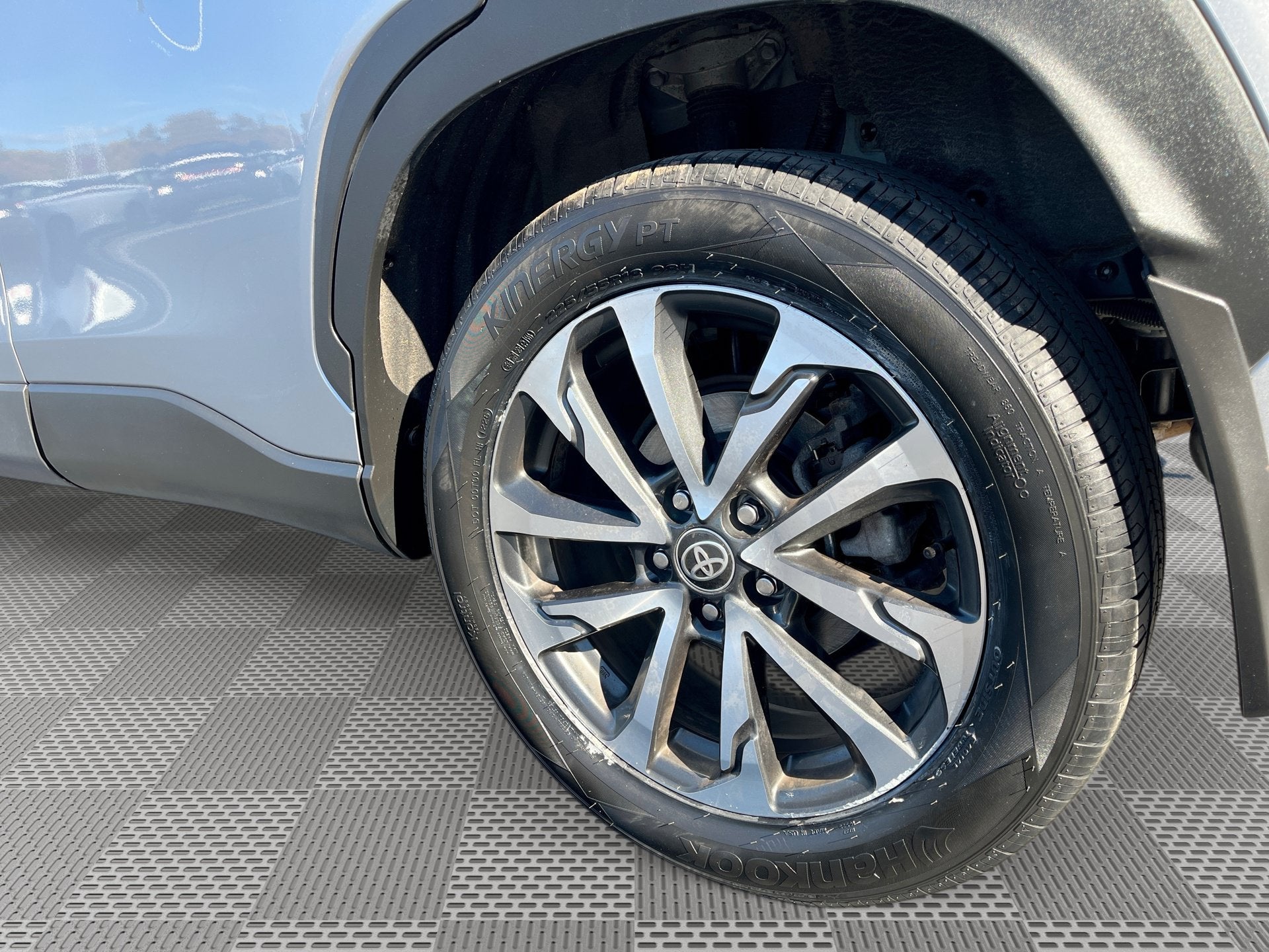 2024 Toyota Corolla Cross XLE