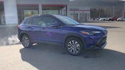 2023 Toyota Corolla Cross Hybrid SE