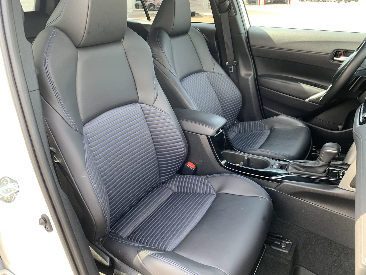 2024 Toyota Corolla Cross Hybrid XSE