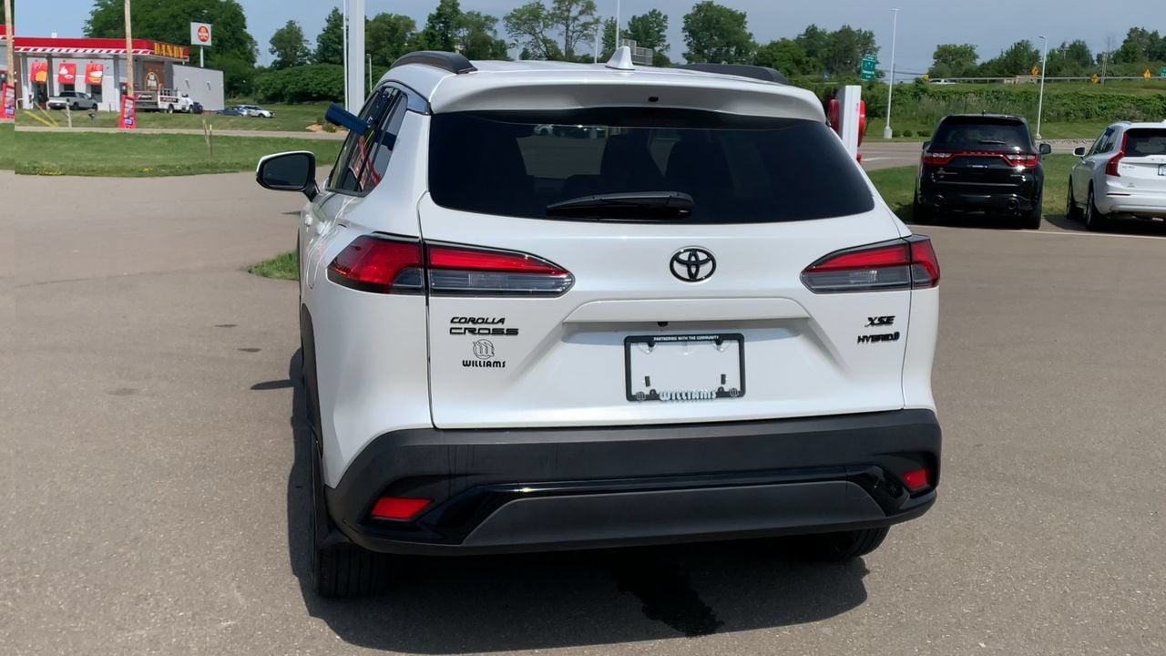 2024 Toyota Corolla Cross Hybrid XSE