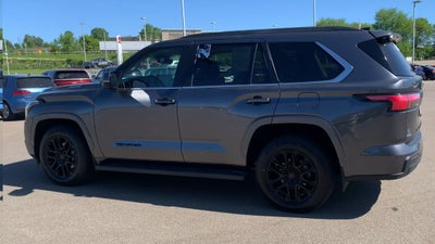 2024 Toyota Sequoia SR5