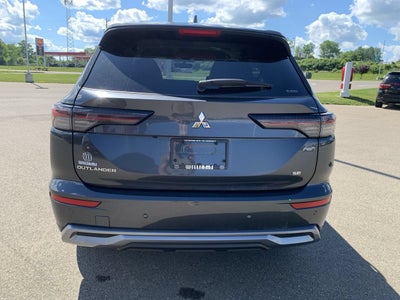 2025 Mitsubishi Outlander SE