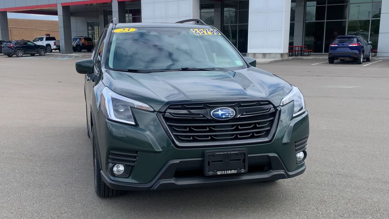 2023 Subaru Forester Premium