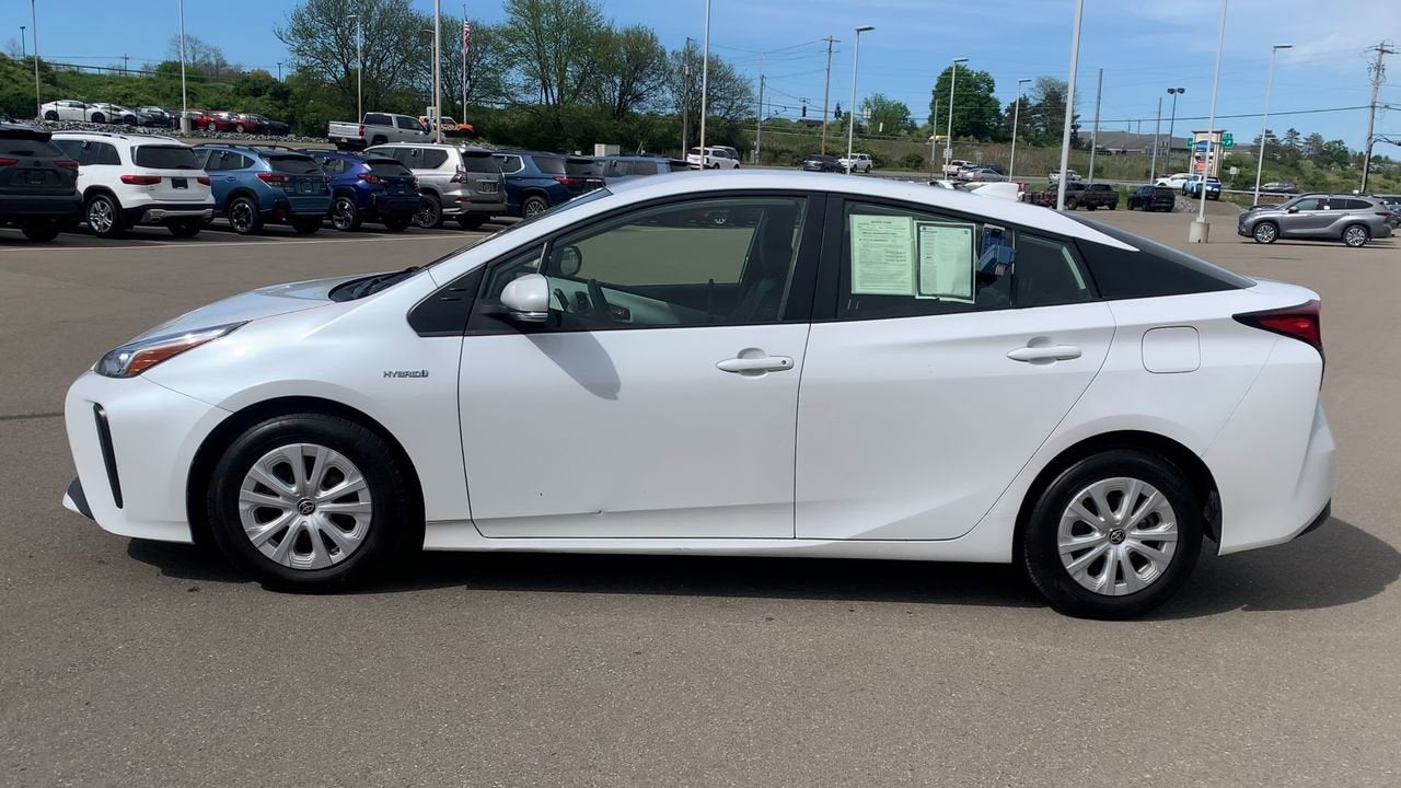 2022 Toyota Prius L