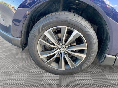 2024 Toyota Venza LE