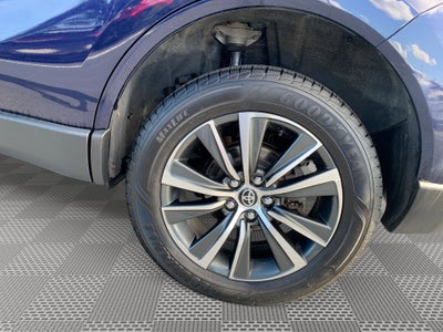 2024 Toyota Venza LE