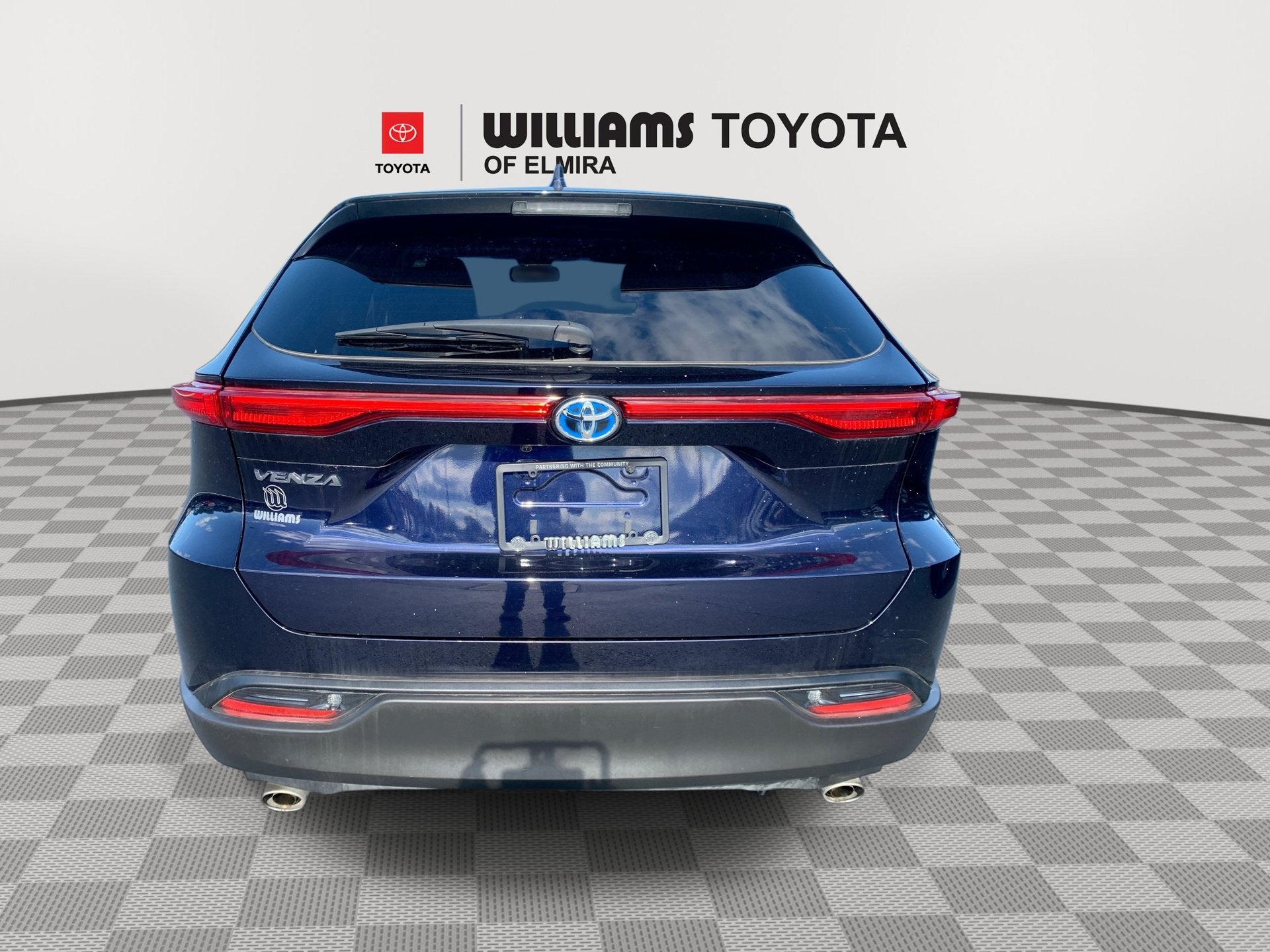2024 Toyota Venza LE