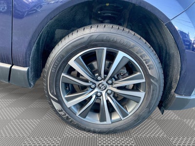 2024 Toyota Venza LE