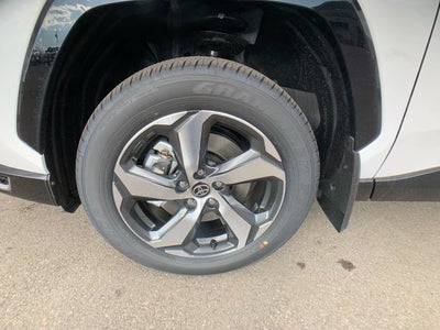 2024 Toyota RAV4 Prime SE