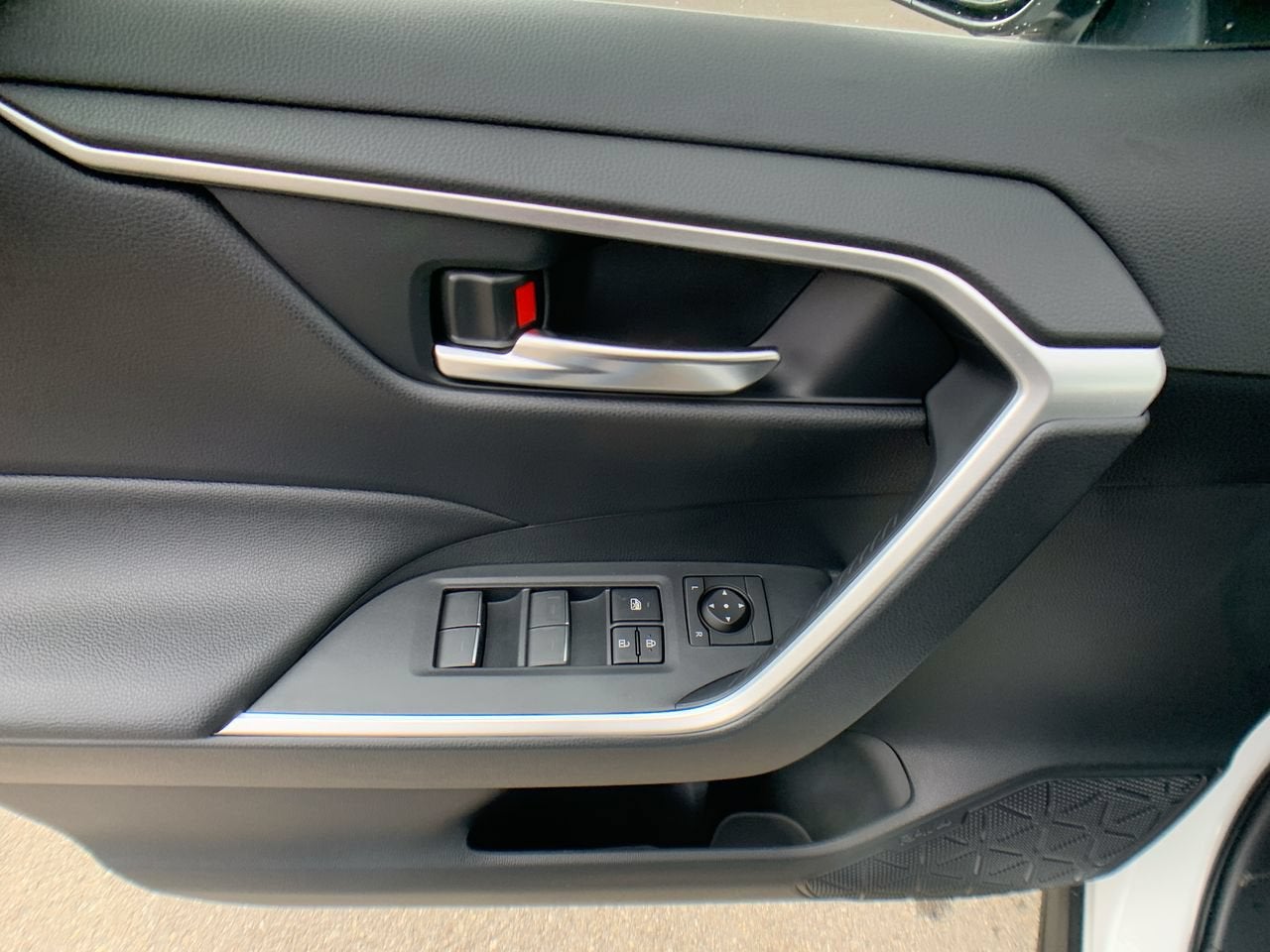 2024 Toyota RAV4 Prime SE