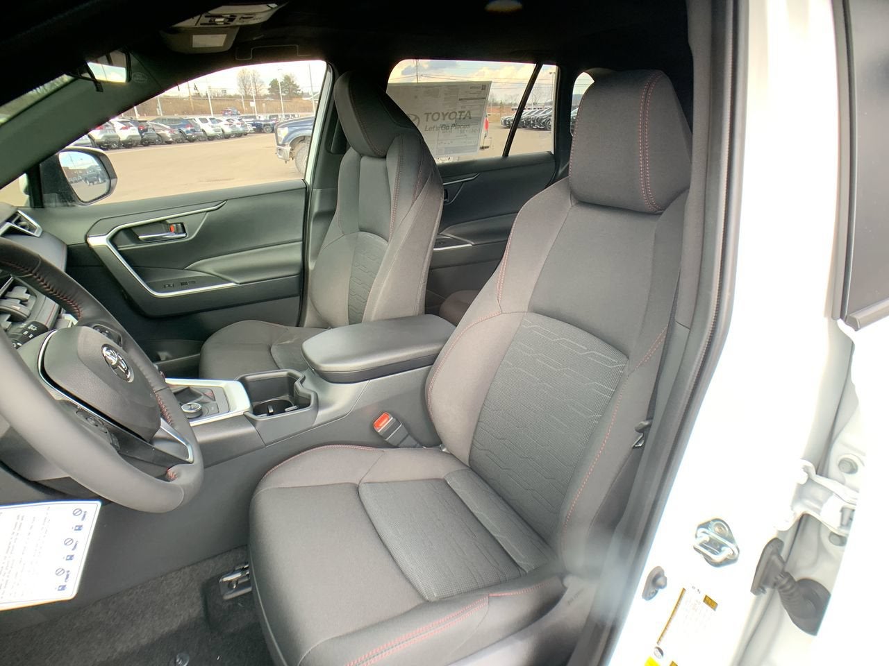 2024 Toyota RAV4 Prime SE