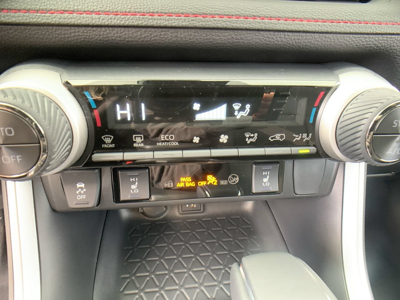 2024 Toyota RAV4 Prime SE