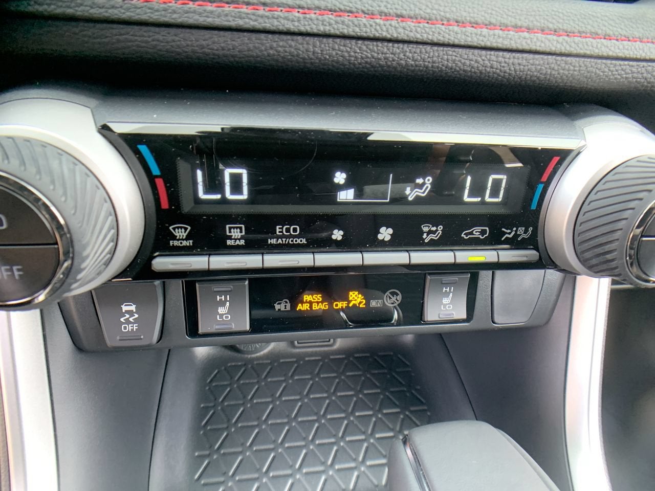 2024 Toyota RAV4 Prime SE