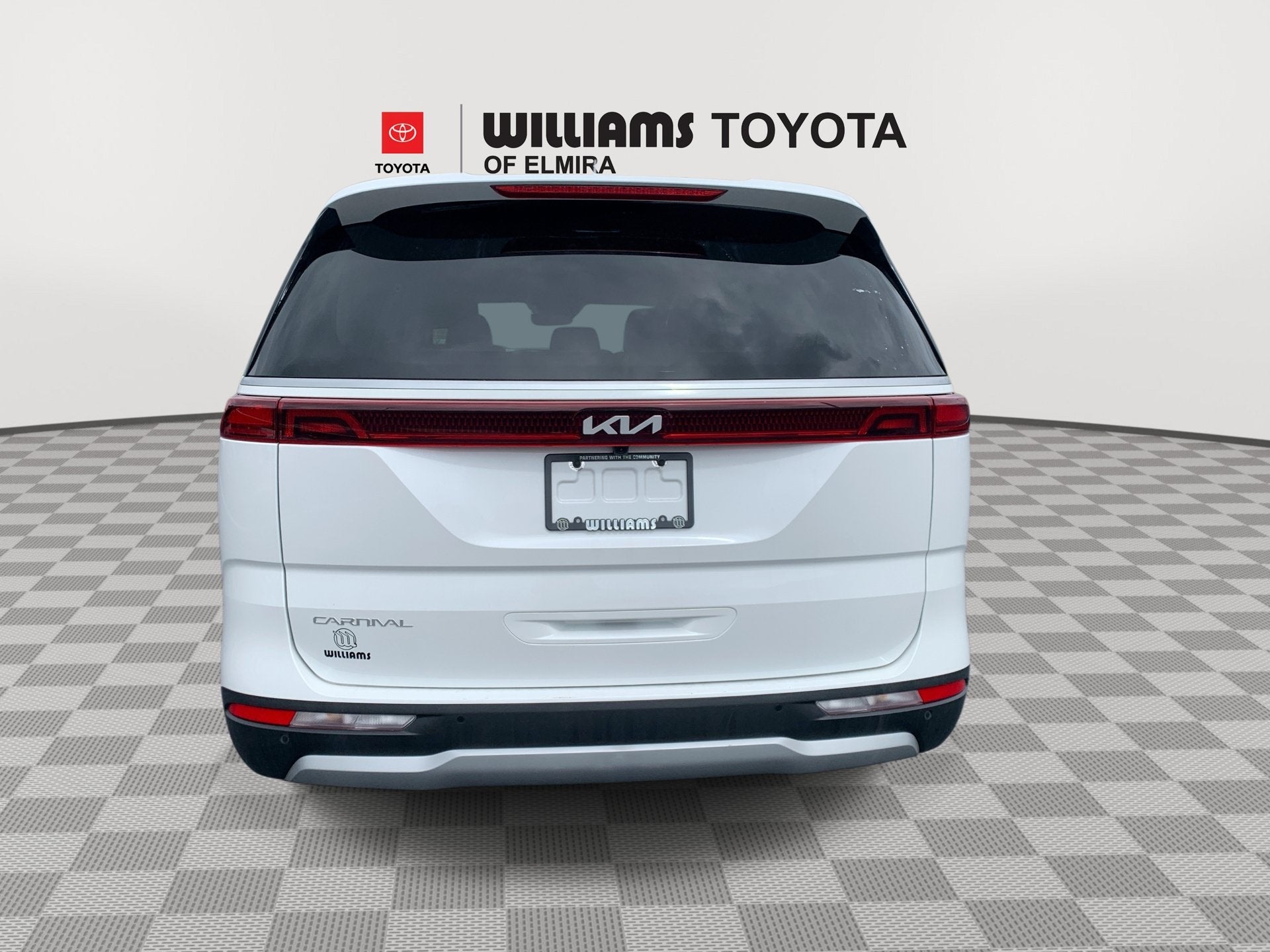2024 Kia Carnival LX