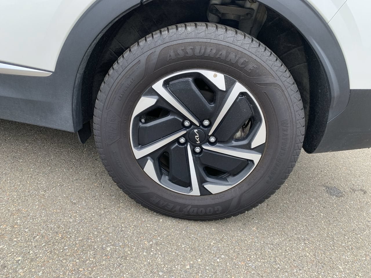 2023 Kia Sportage Hybrid LX