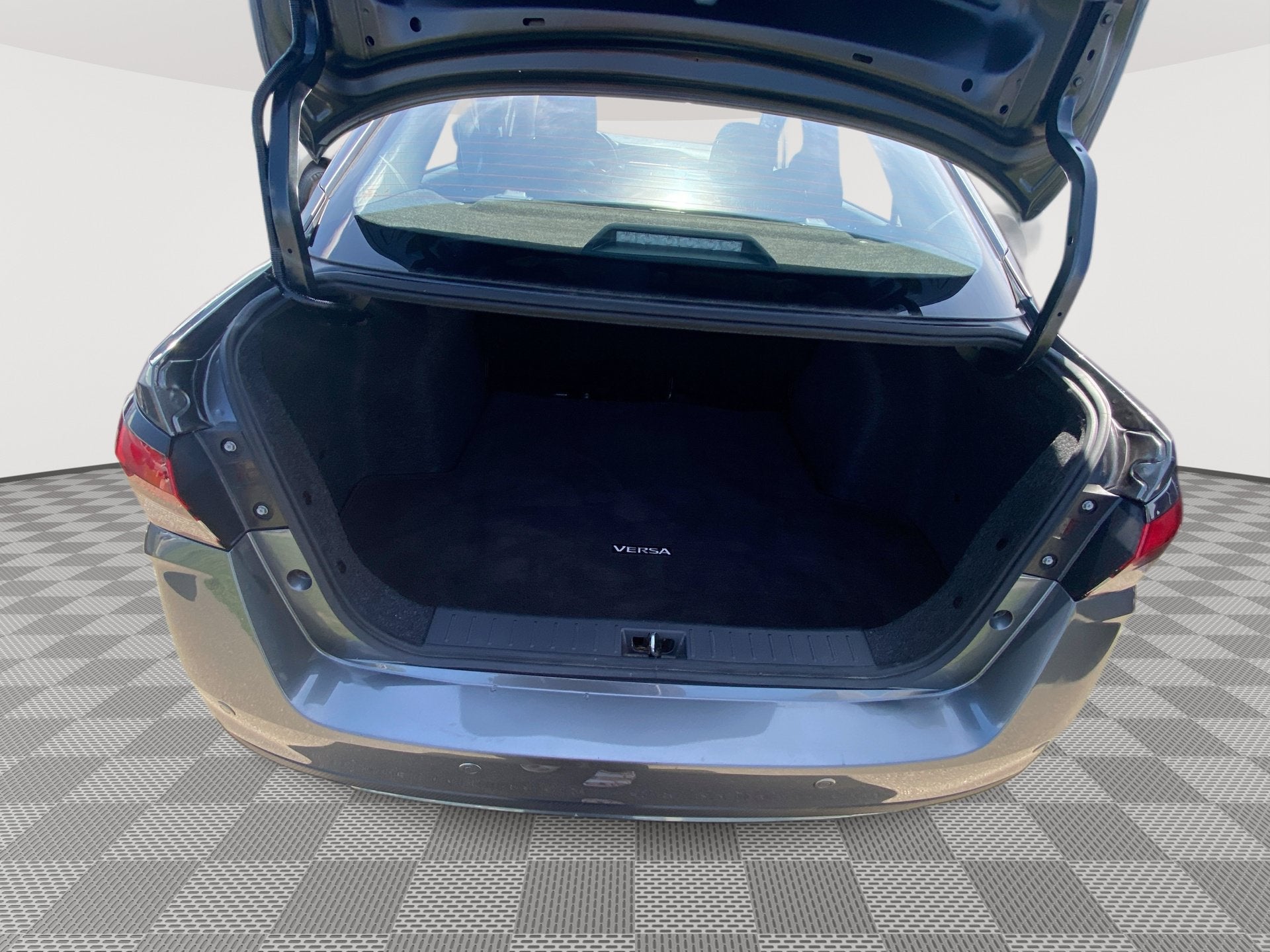 2024 Nissan Versa SV