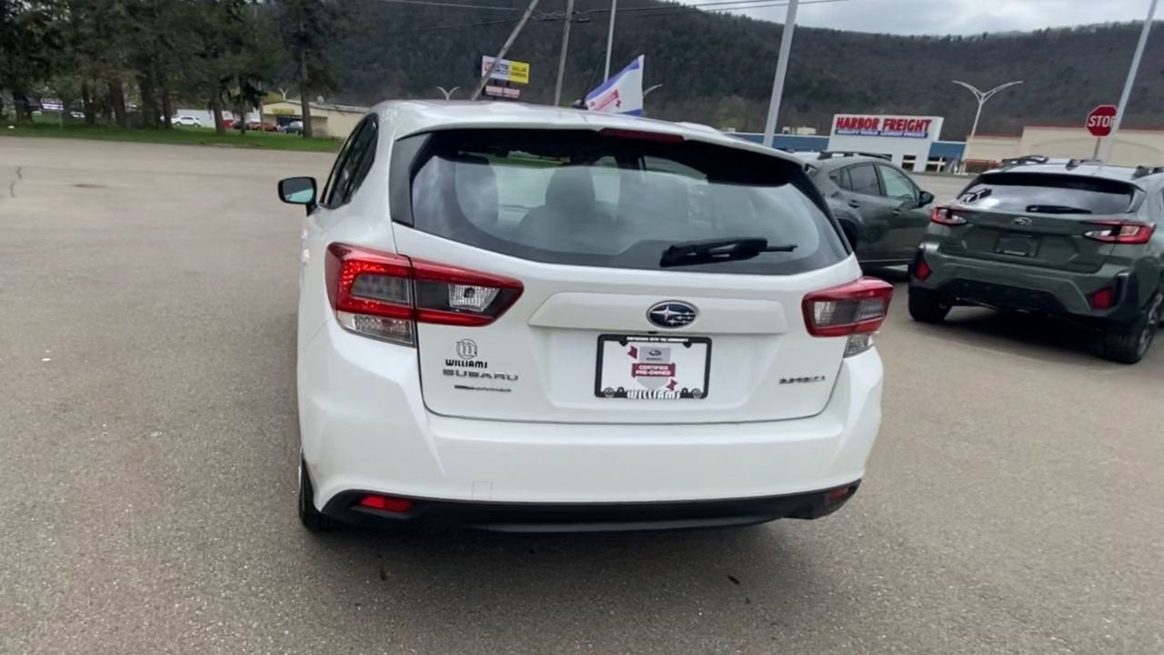 2022 Subaru Impreza Base