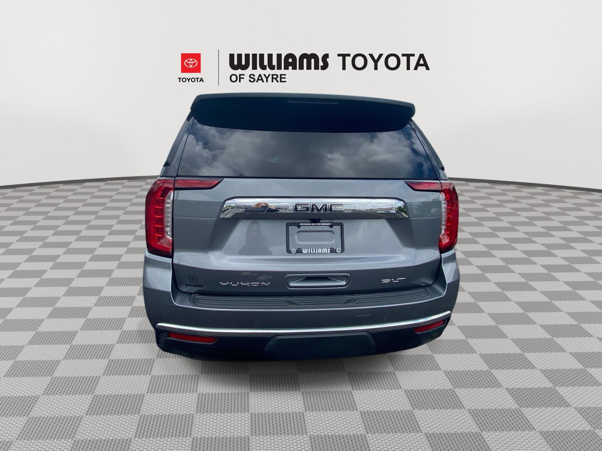 2022 GMC Yukon SLT