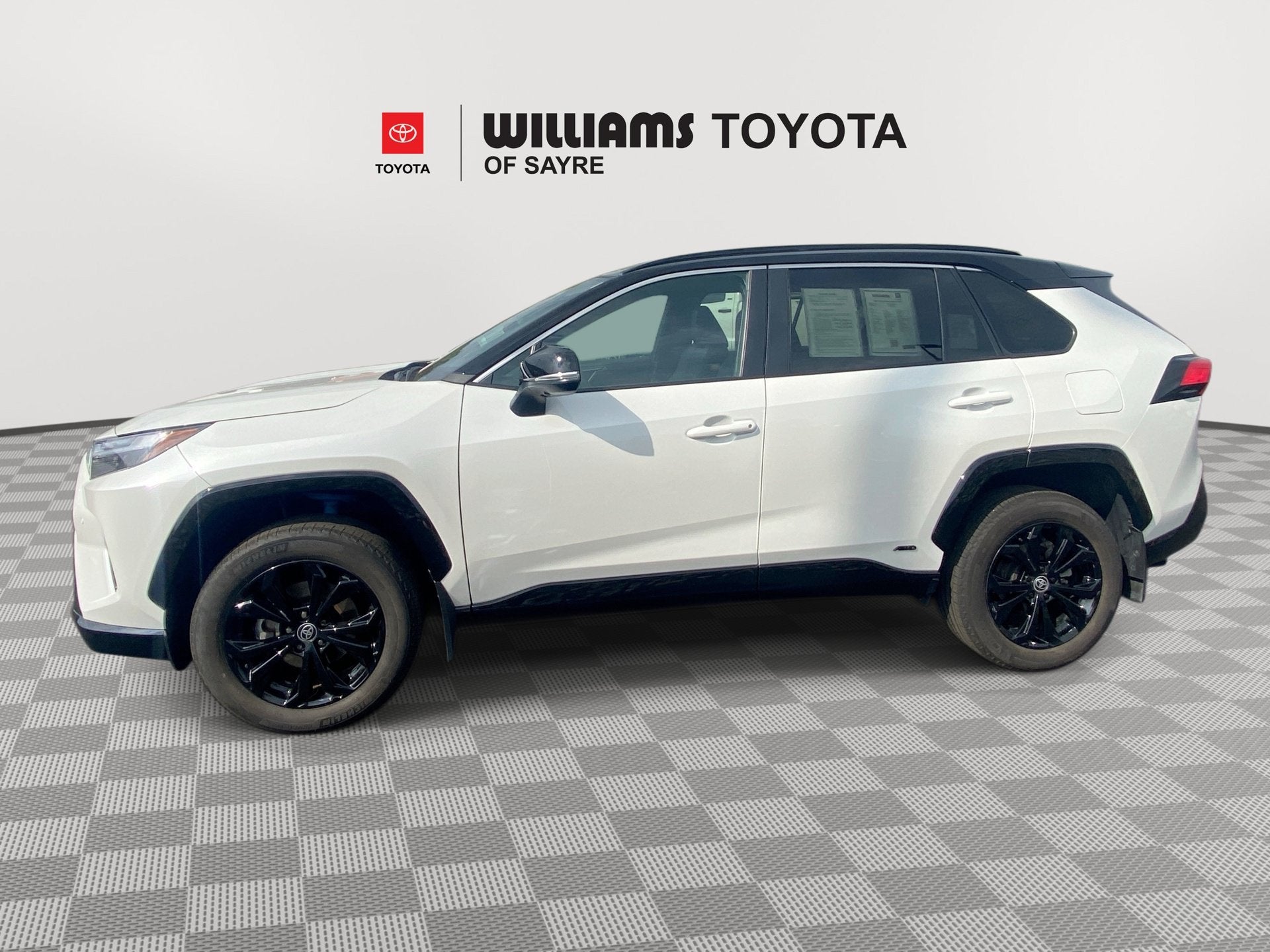 2024 Toyota RAV4 Hybrid XSE