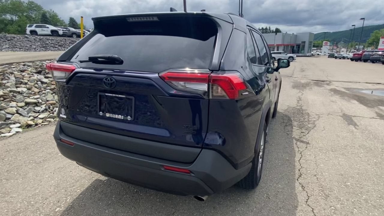 2022 Toyota RAV4 XLE