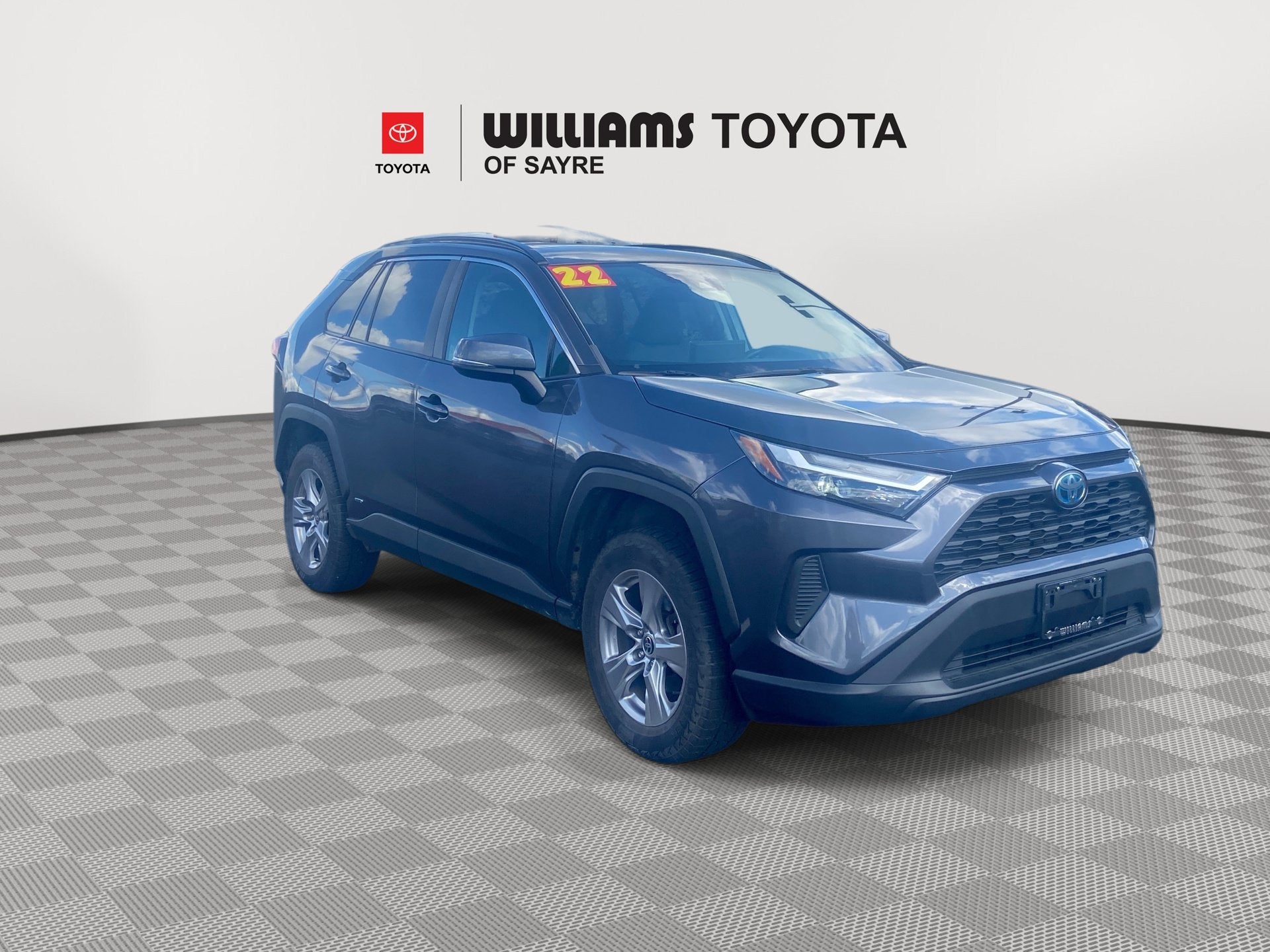 2022 Toyota RAV4 Hybrid XLE