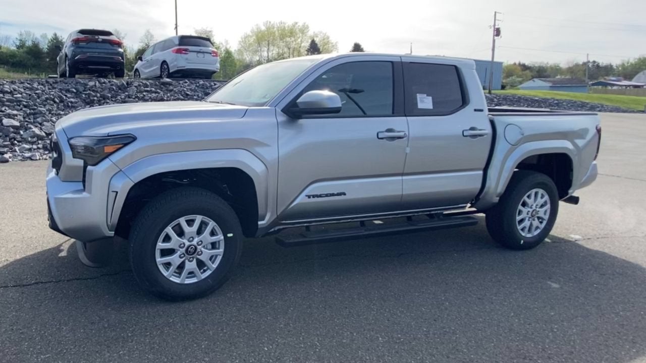 2024 Toyota Tacoma 4WD SR5