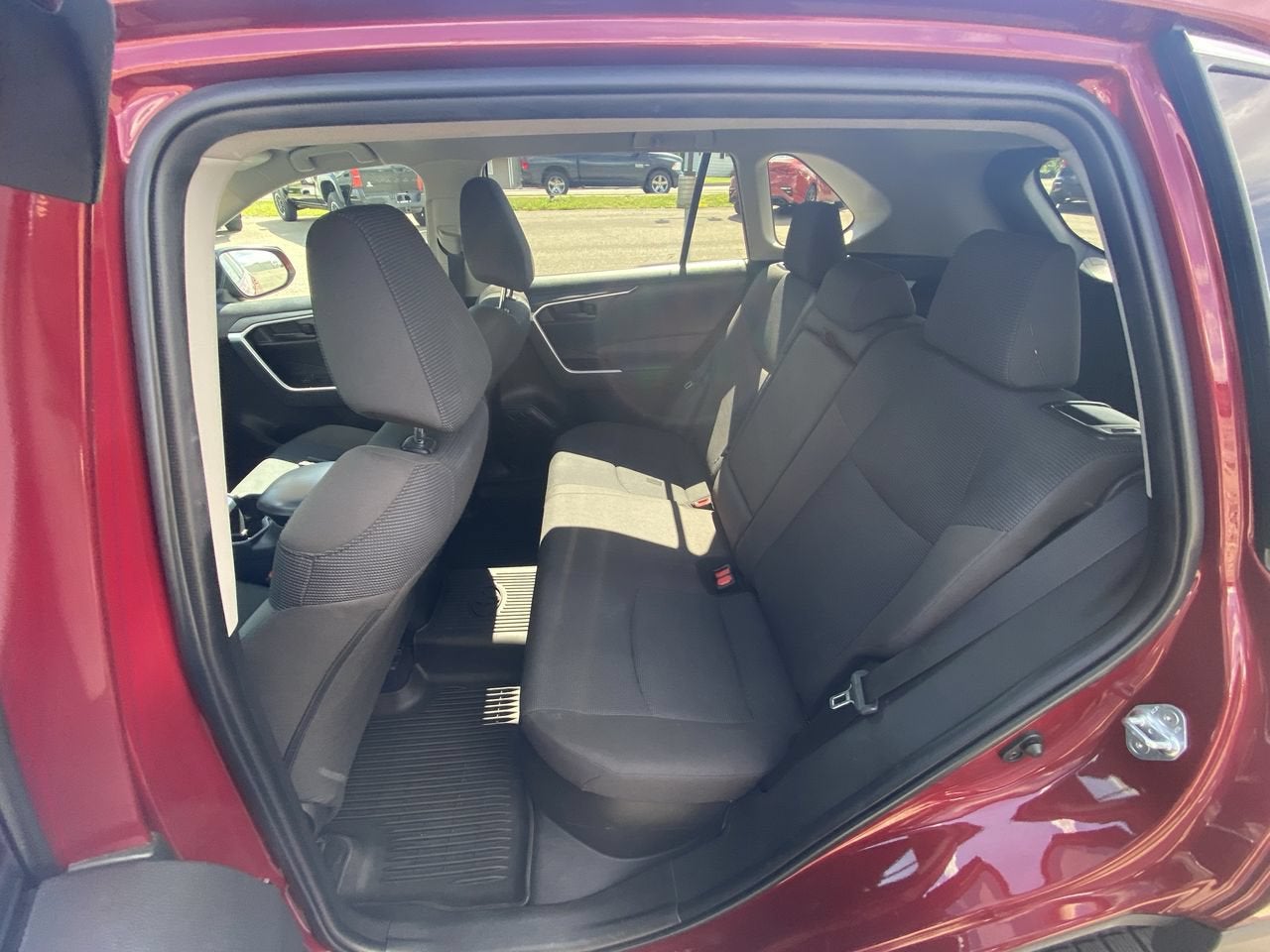 2022 Toyota RAV4 Hybrid LE