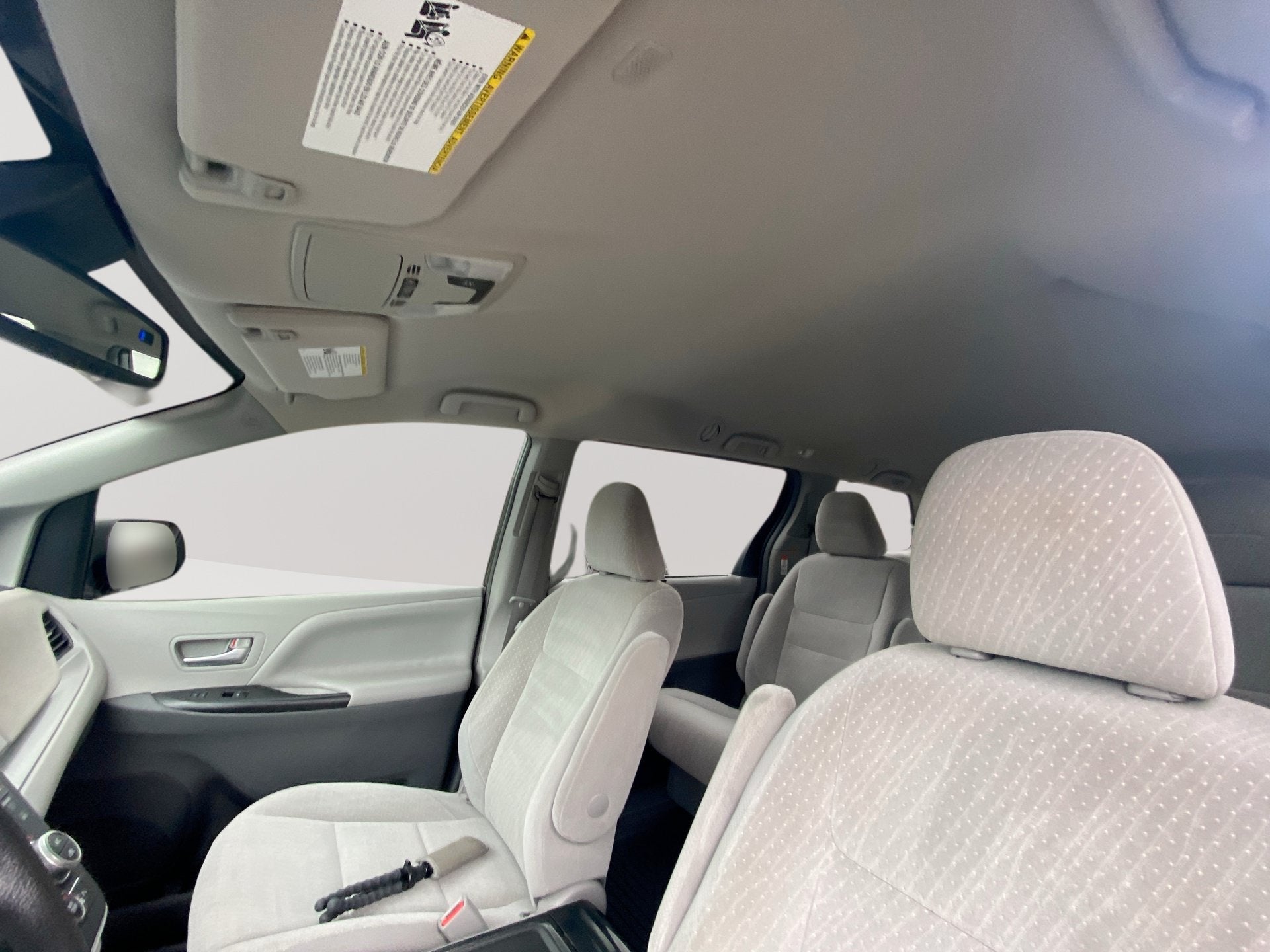 2019 Toyota Sienna LE